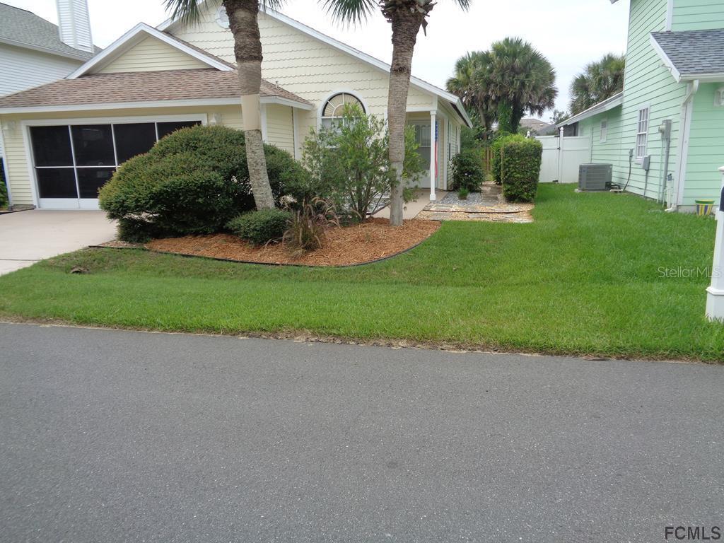 28 Medford Dr., Palm Coast, FL 32137