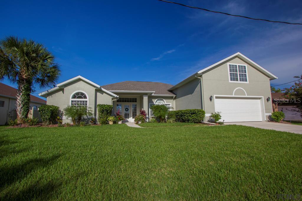 17 Christopher Ct., Palm Coast, FL 32137