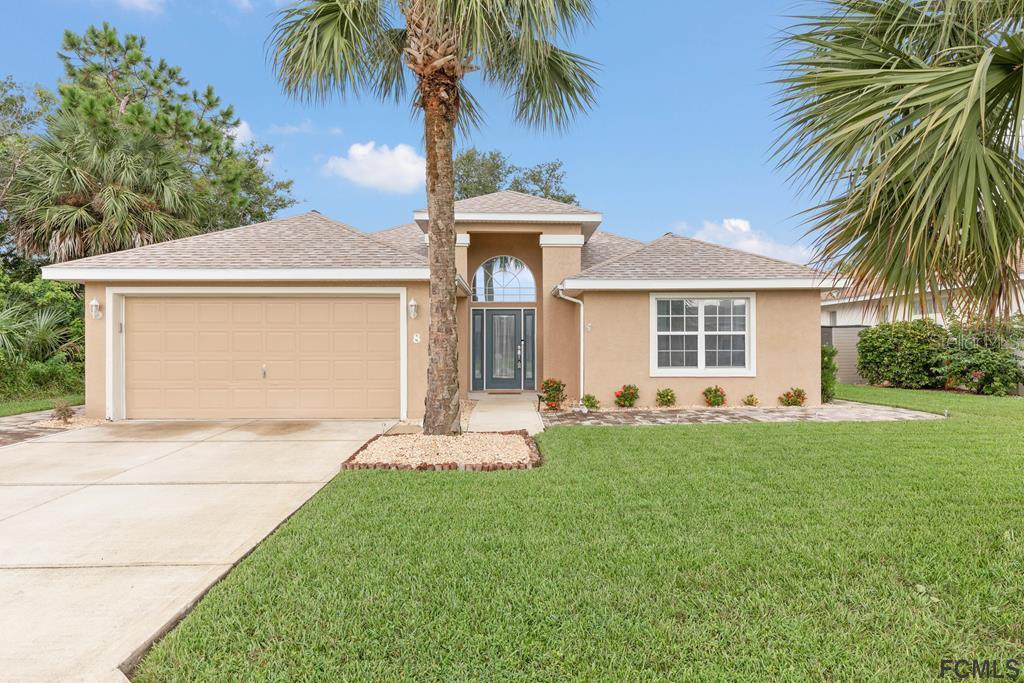 8 College Ct., Palm Coast, FL 32137
