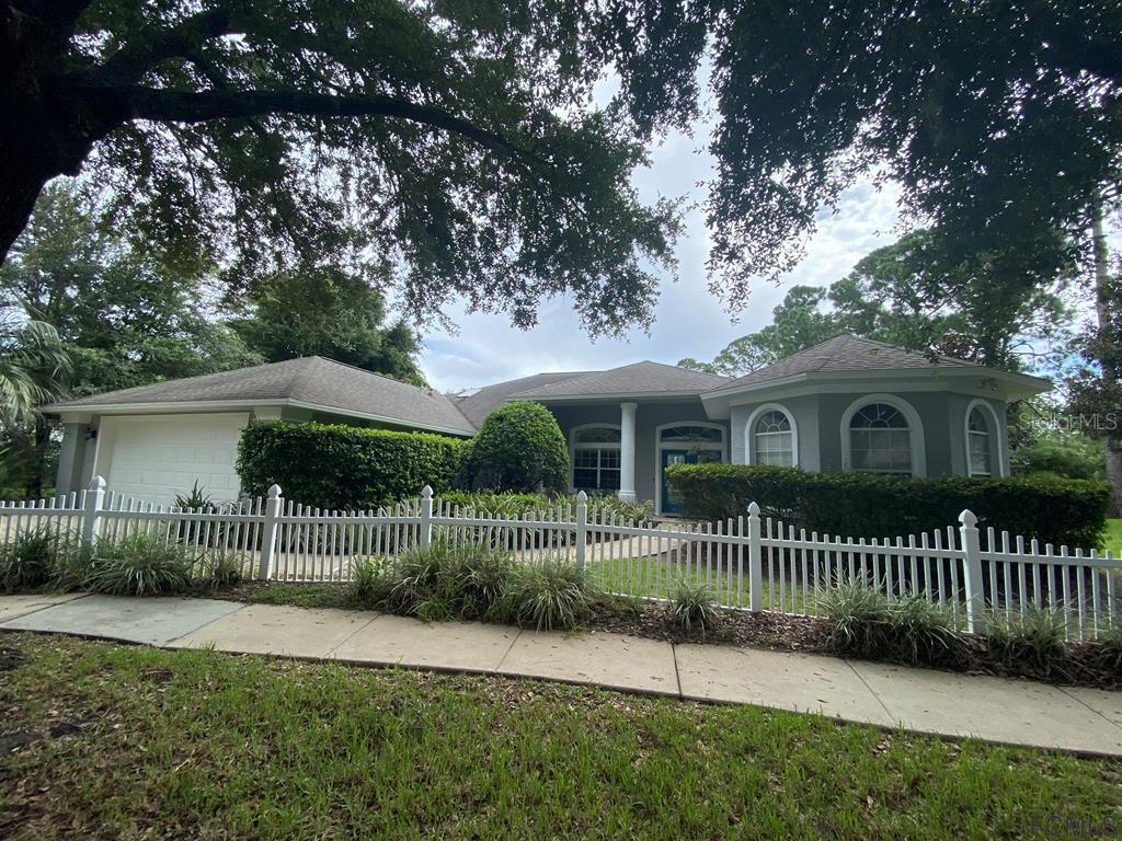 9 Ibis Ct., Palm Coast, FL 32137