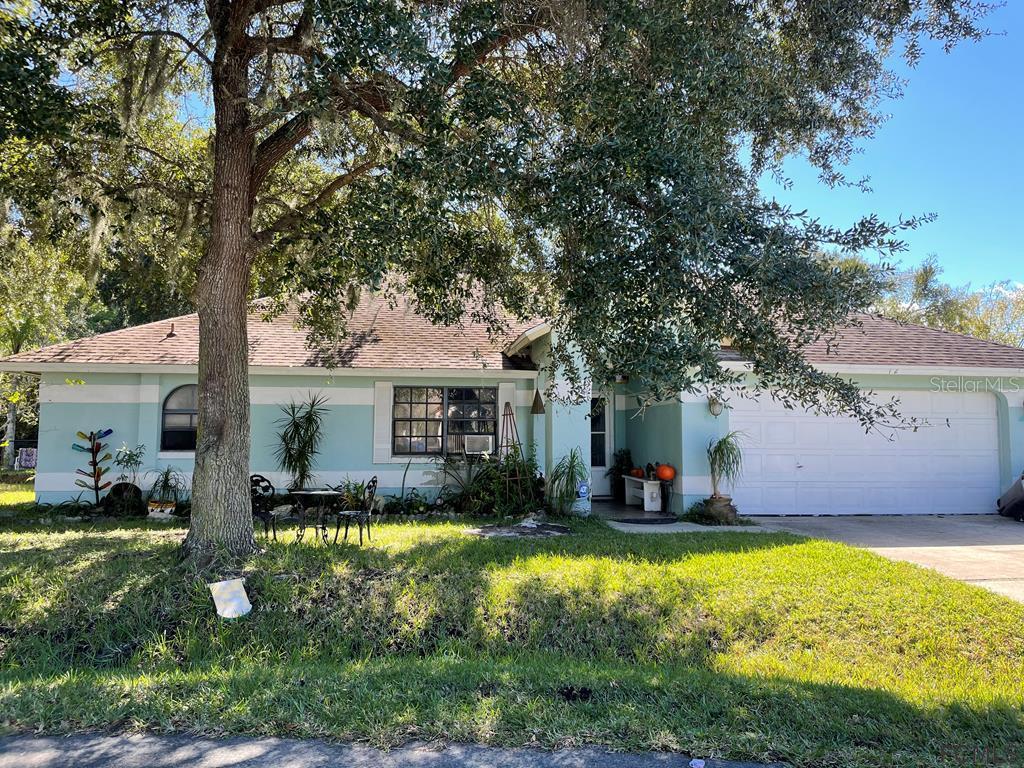 12 Blackwood Ct., Palm Coast, FL 32137