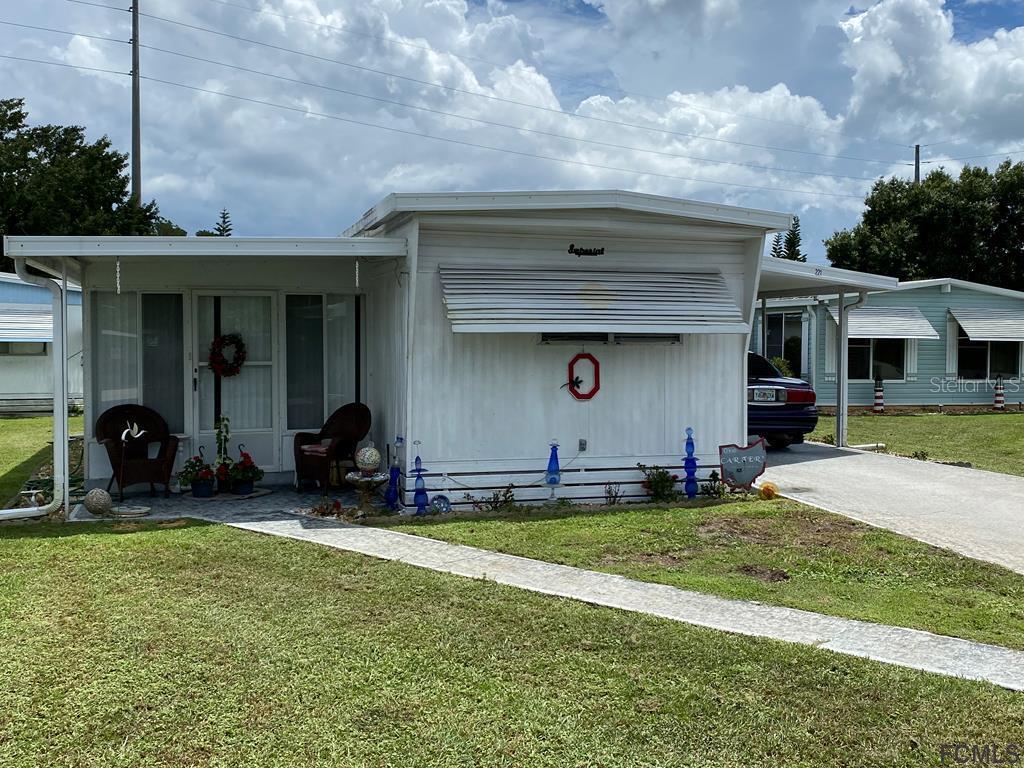 221 Rue De Paresse, Tavares, FL 32778