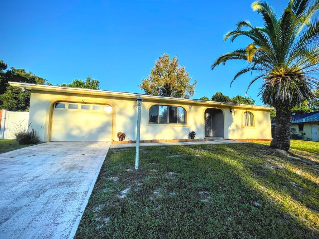 27 Blaine Tree Pl., Palm Coast, FL 32137