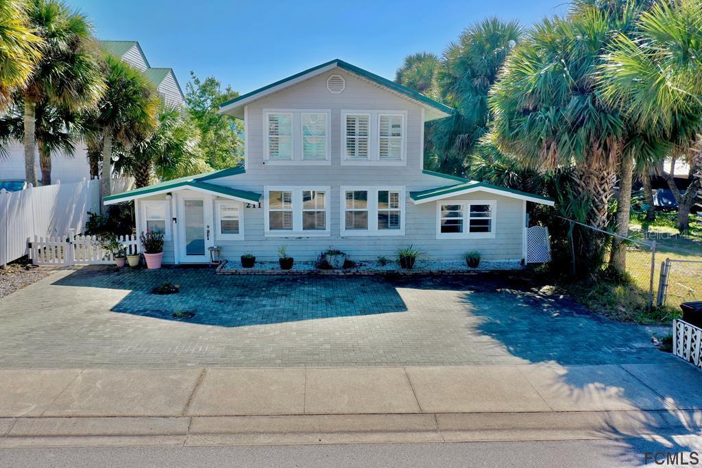 211 4th St., Flagler Beach, FL 32136