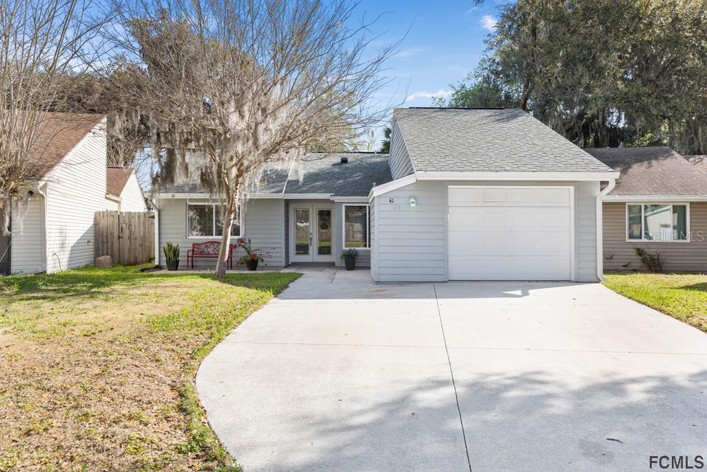 41 Fawn Ln., Palm Coast, FL 32137