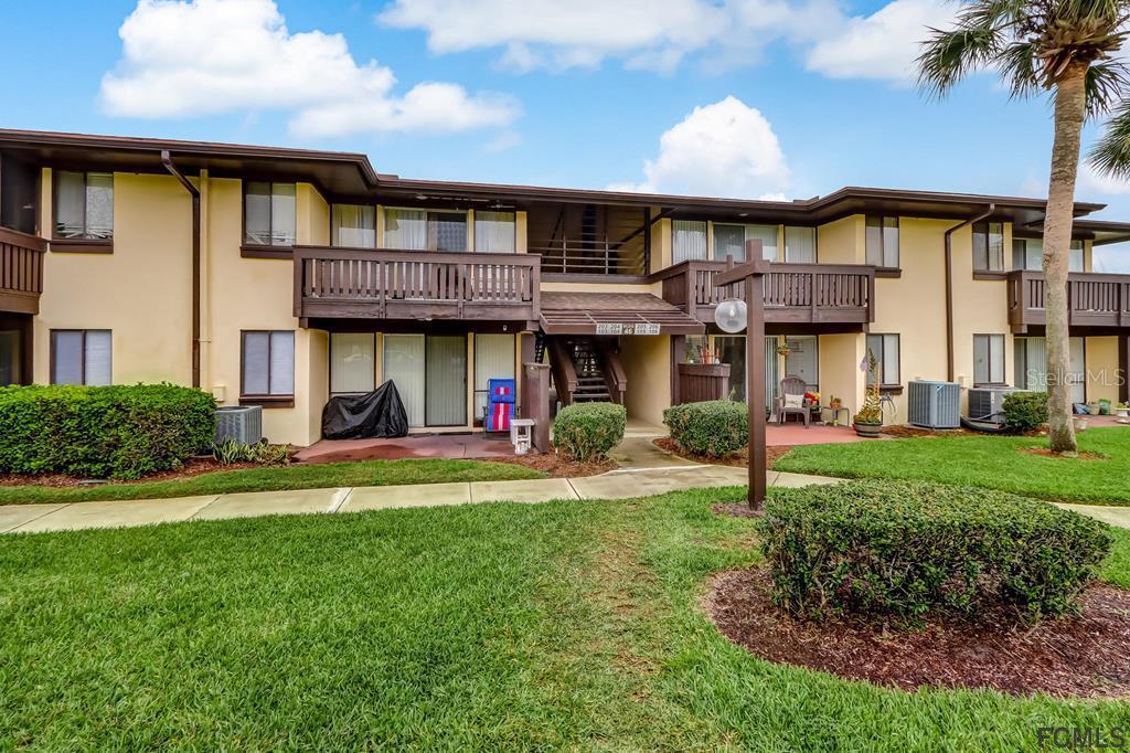 46 Club House Dr. #203, Palm Coast, FL 32137