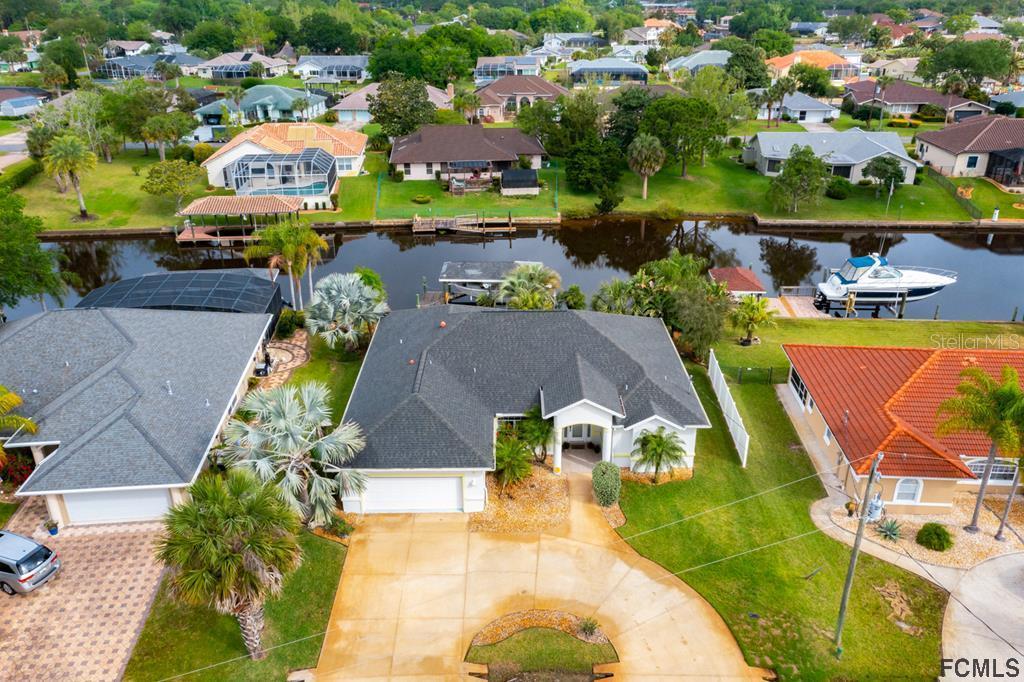 9 Floral Ct., Palm Coast, FL 32137