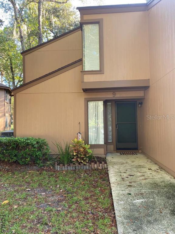 9 Pine Hurst Pl., Palm Coast, FL 32137