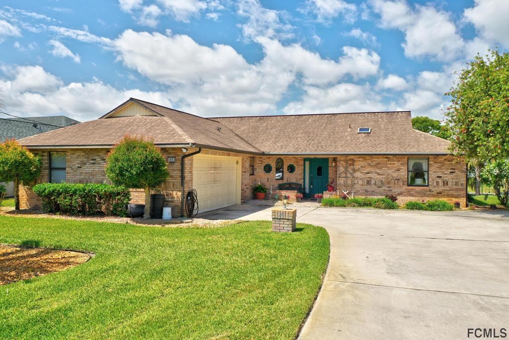 26 Cleveland Ct., Palm Coast, FL 32137