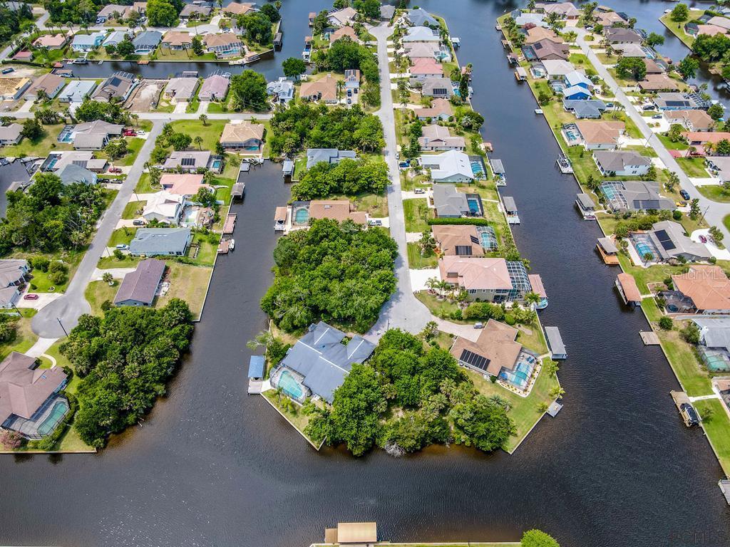 1 Curry Ct., Palm Coast, FL 32137