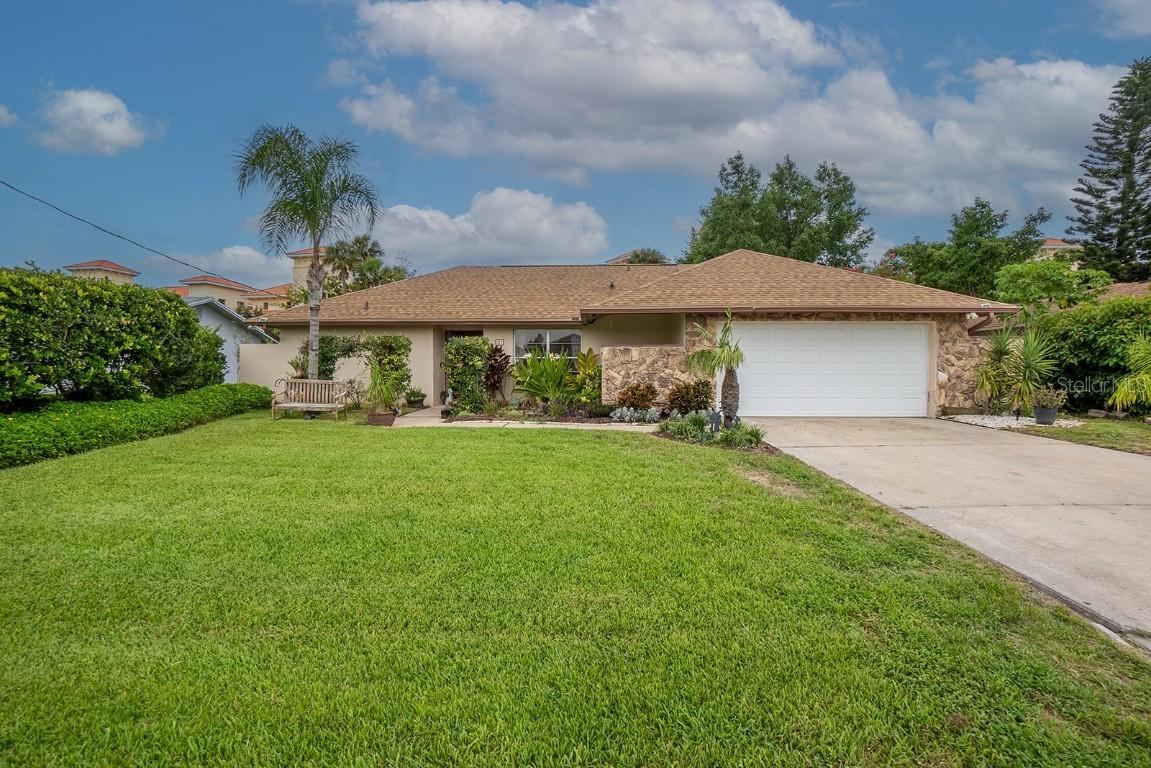 21 Coral Reef Ct., Palm Coast, FL 32137