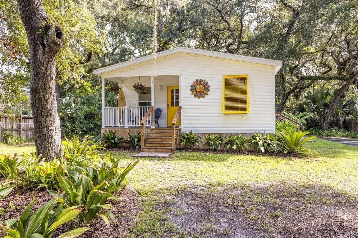 9 Cherokee Ave., Palm Coast, FL 32137