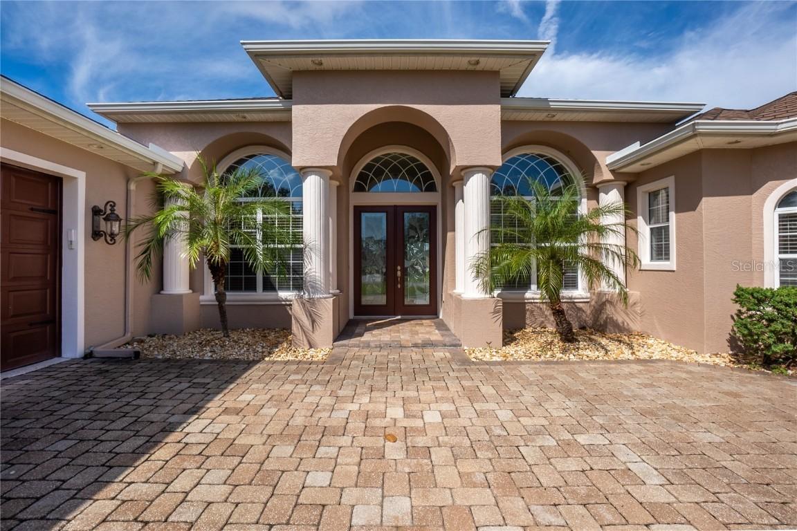 9 Flametree Ct., Palm Coast, FL 32137
