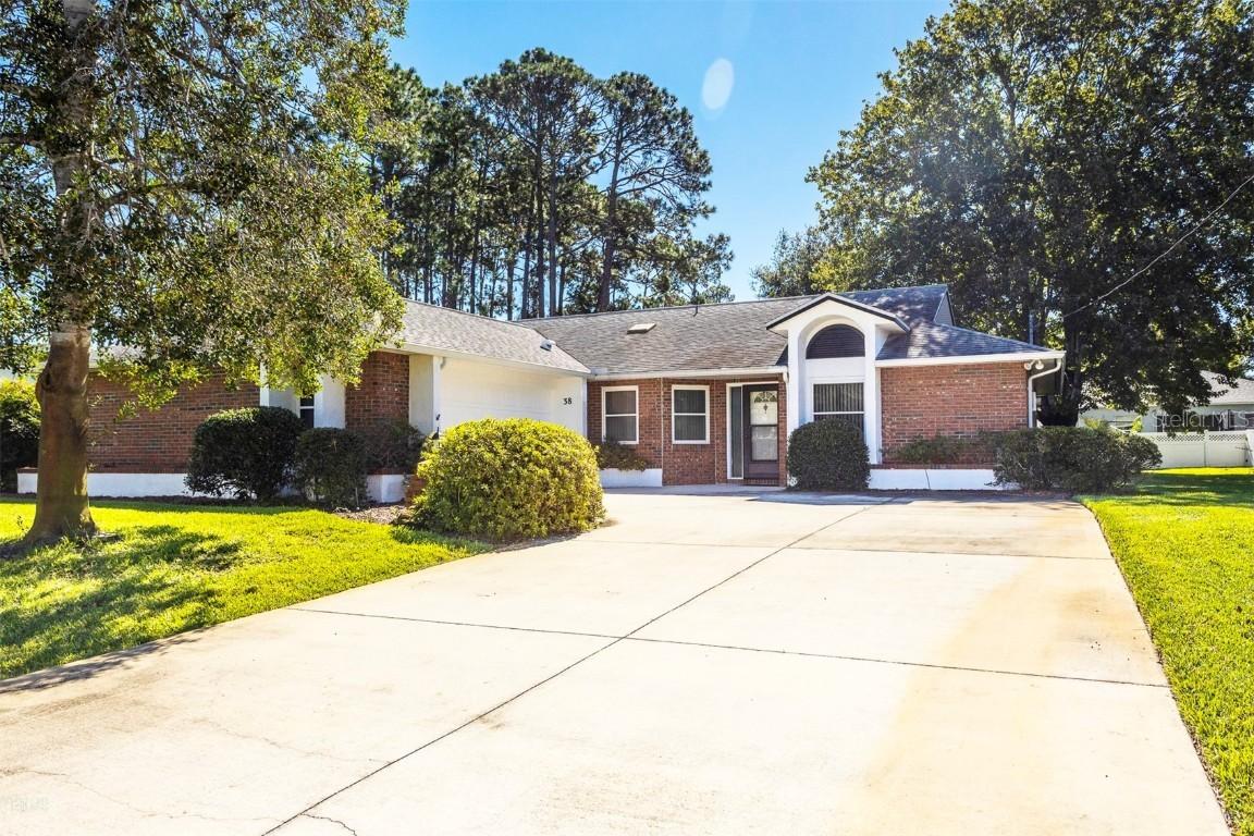 38 Bainbridge Ln., Palm Coast, FL 32137