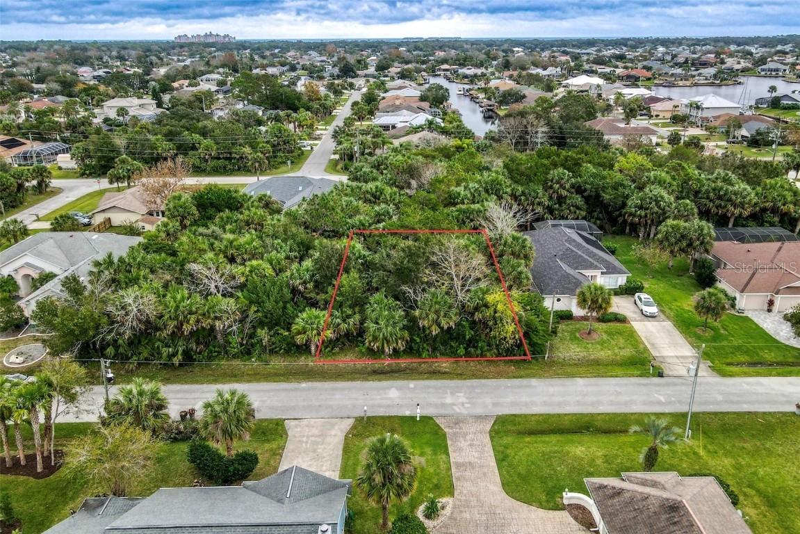 16 Century Ln., Palm Coast, FL 32137