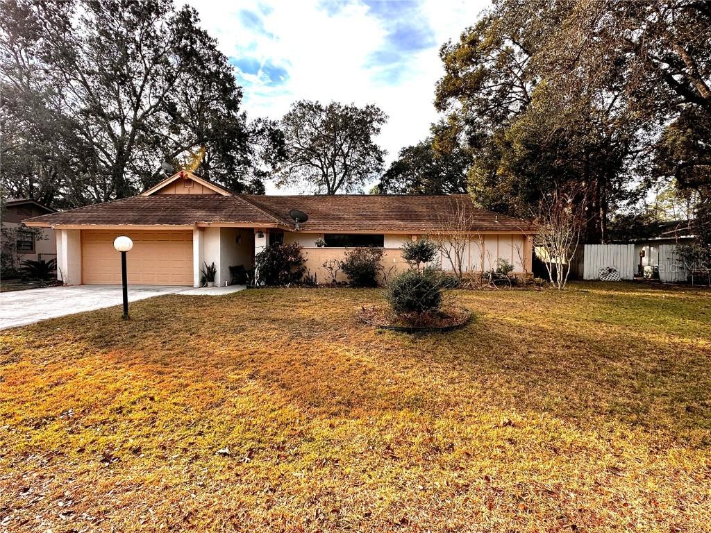 17 Blyth Ct., Palm Coast, FL 32137