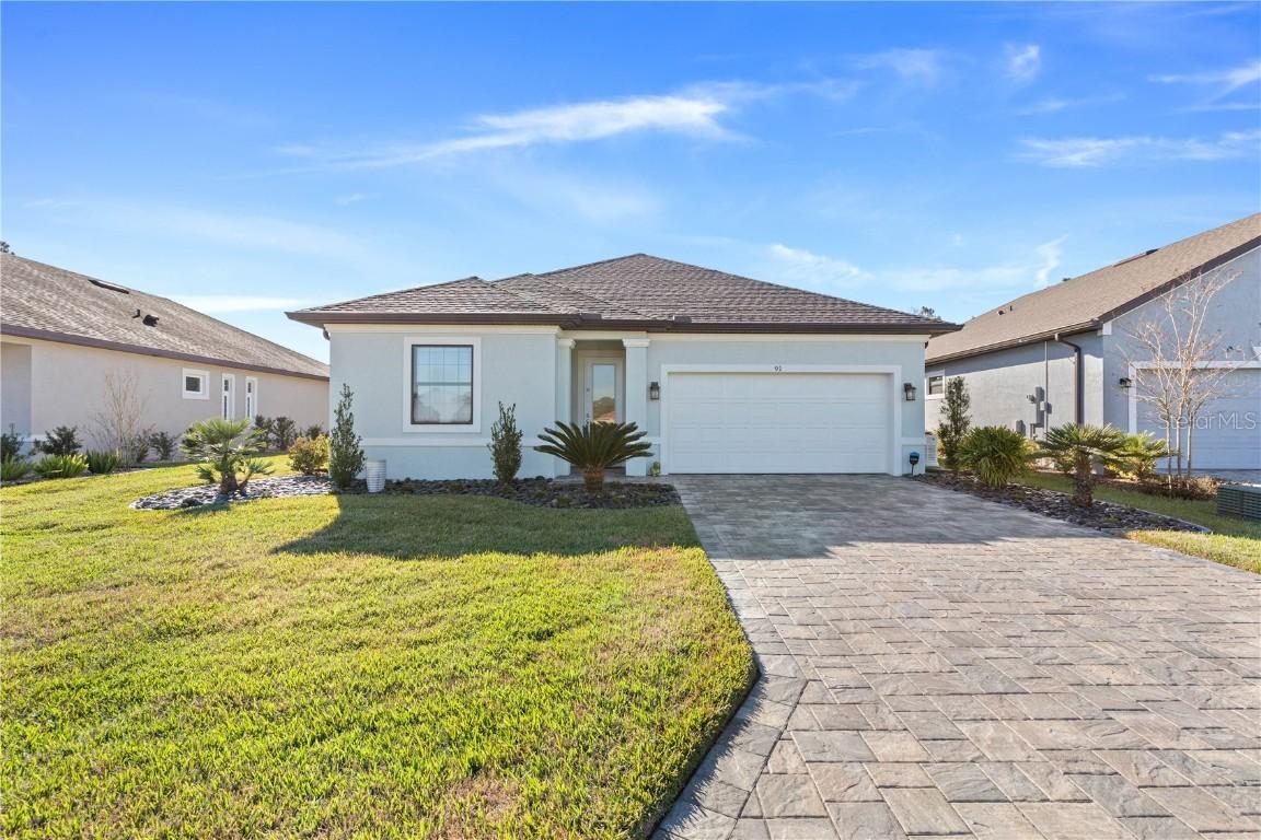 91 Green Cir., Palm Coast, FL 32164
