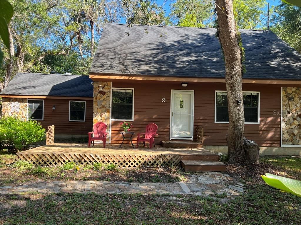 9 Debra Ln., Palm Coast, FL 32137