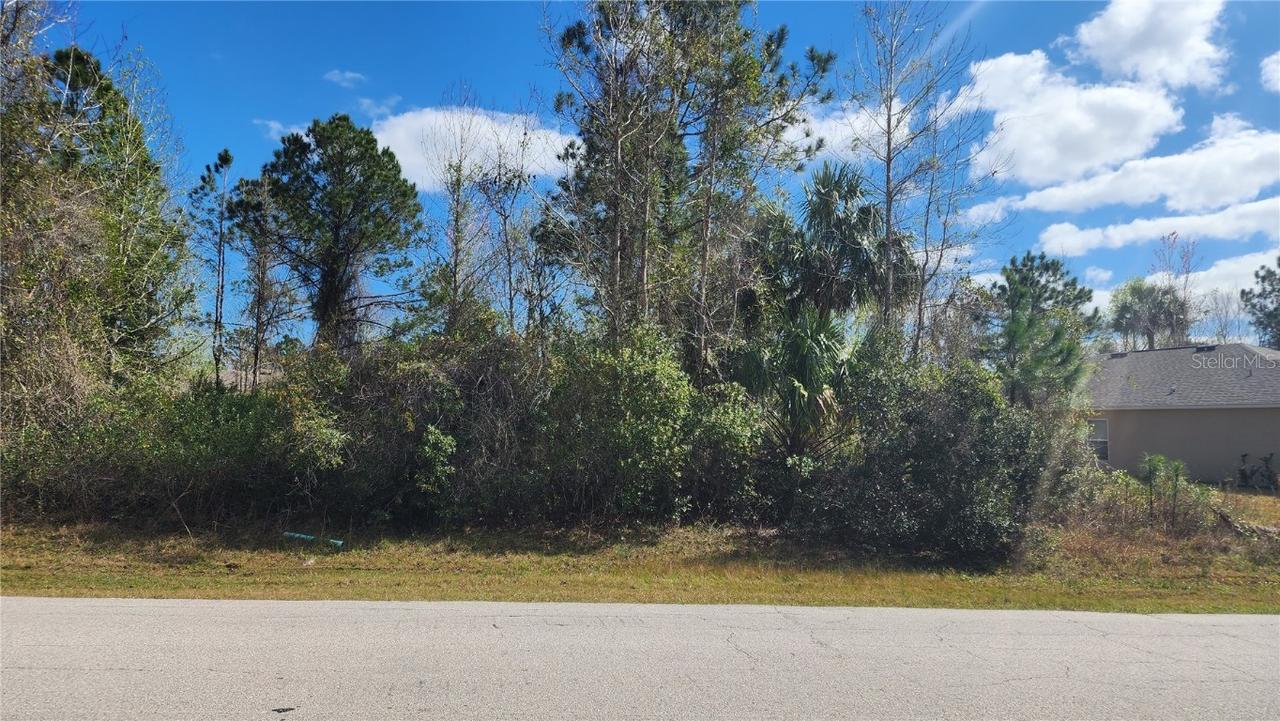 18 Londonderry Dr., Palm Coast, FL 32137