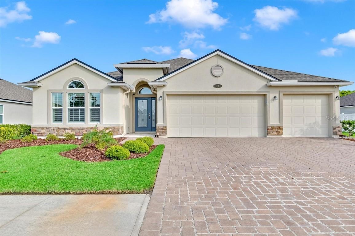 10 Waterfront Cove, Palm Coast, FL 32137