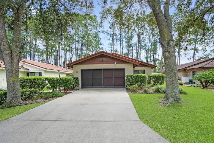 29 Lago Vista Pl., Palm Coast, FL 32164
