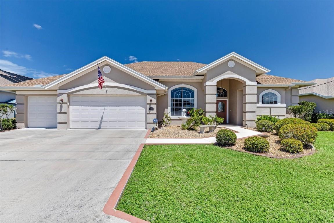 14 Clarendon Ct., Palm Coast, FL 32137