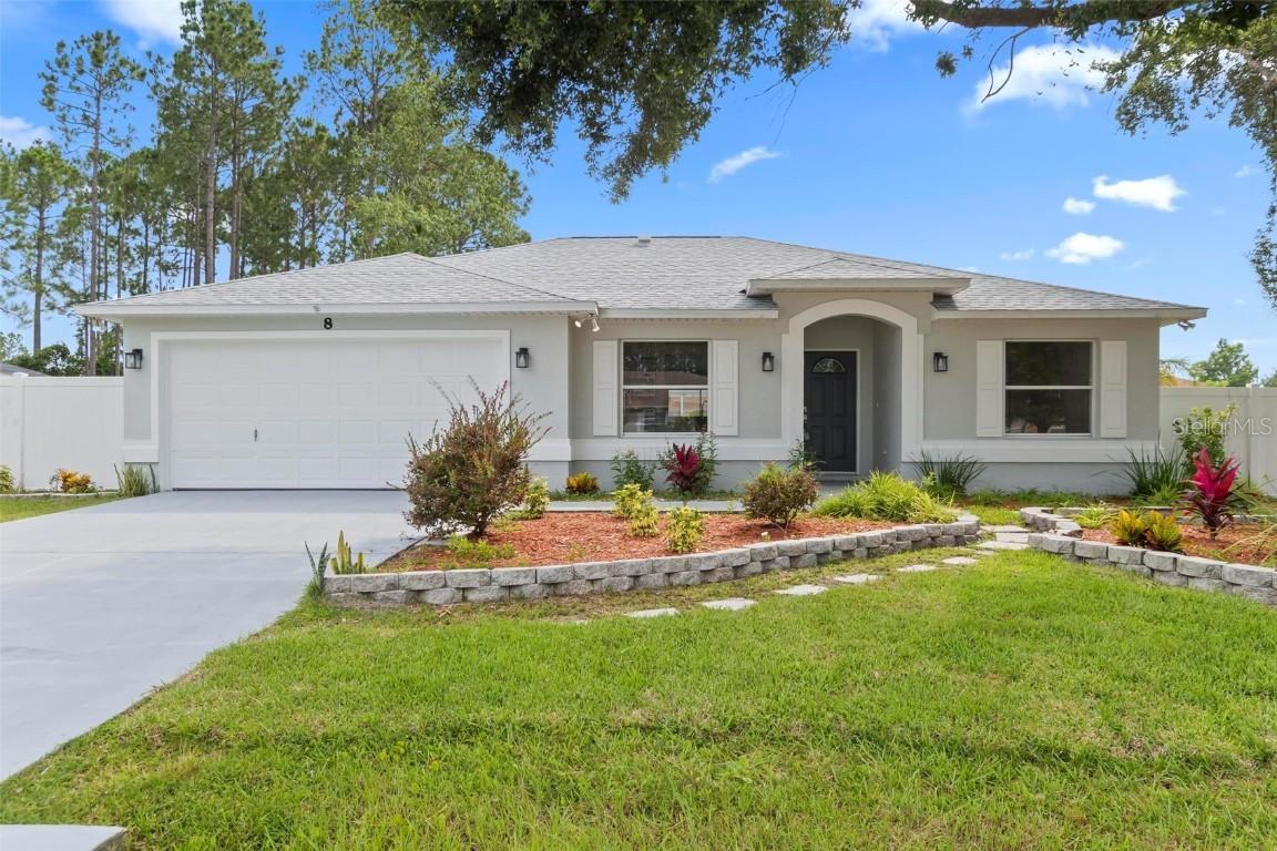 8 Llobell Pl., Palm Coast, FL 32164