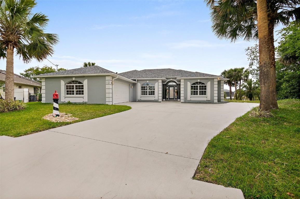12 Crossway Ct., Palm Coast, FL 32137