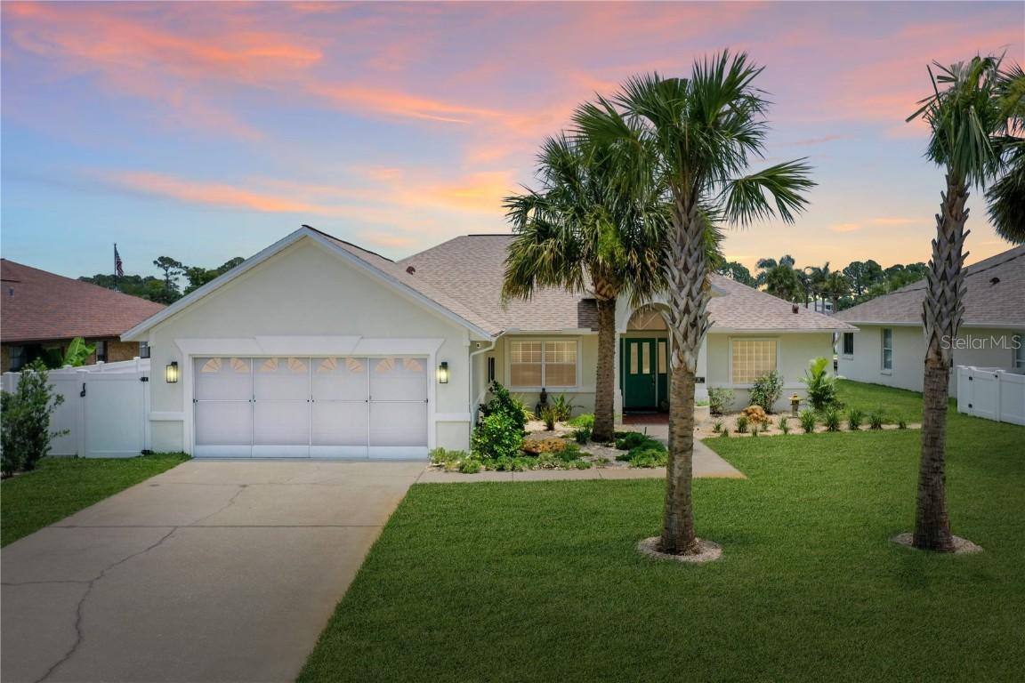 11 College Ct., Palm Coast, FL 32137