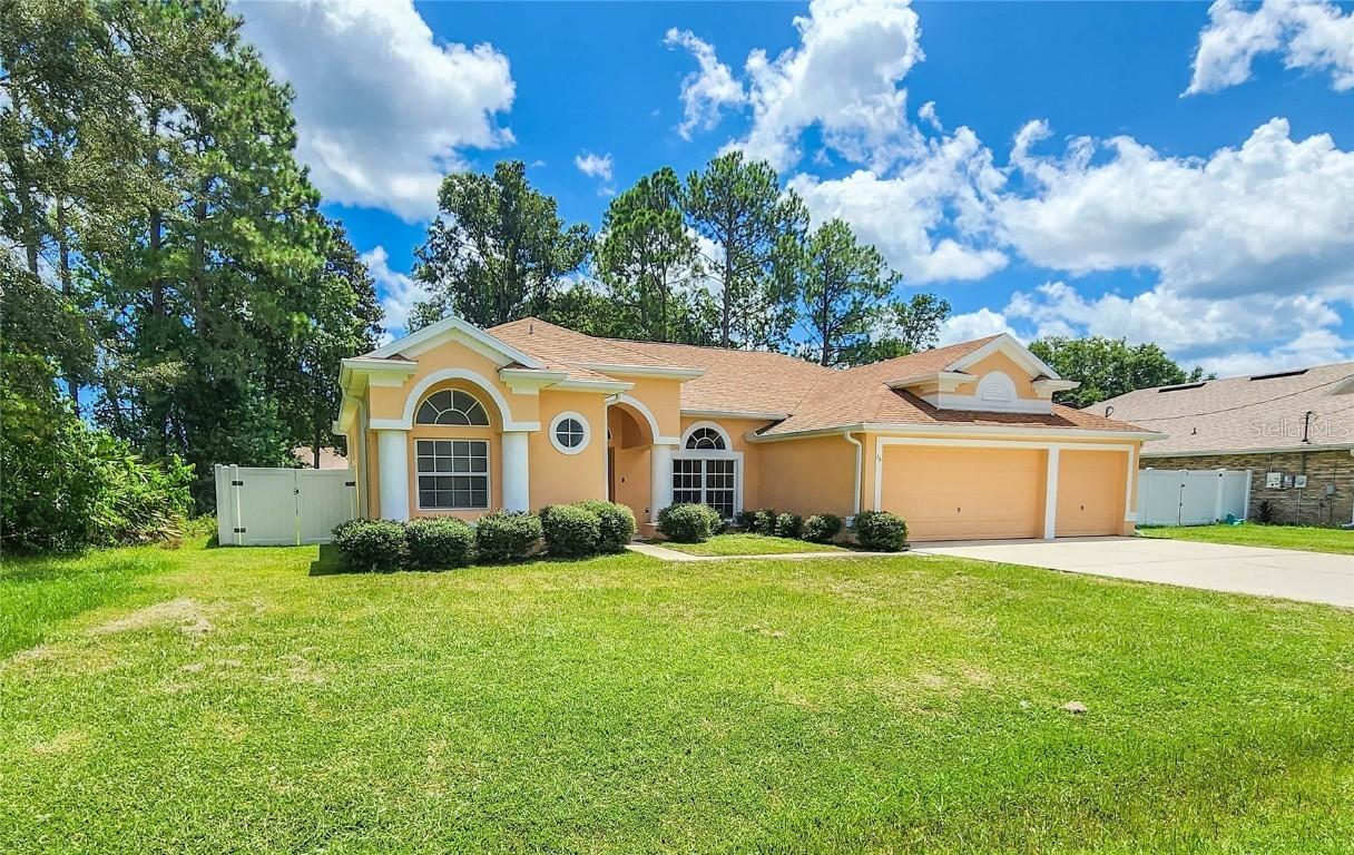 36 Praver Ln., Palm Coast, FL 32164