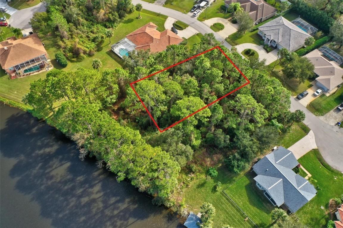 8 Bill Ct., Palm Coast, FL 32137