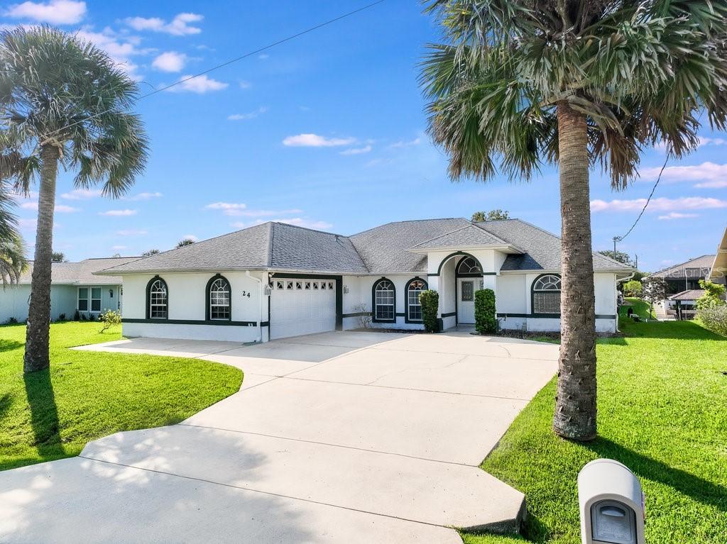 24 Coconut Ct., Palm Coast, FL 32137