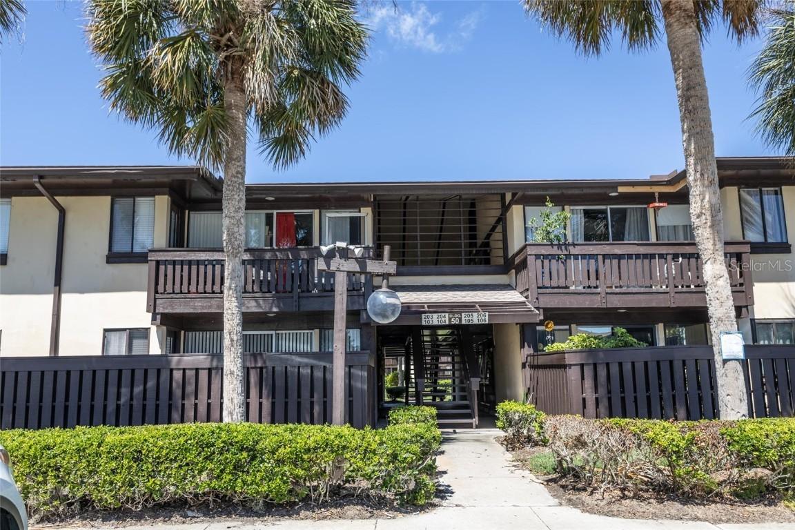 50 Club House Dr. #203, Palm Coast, FL 32137