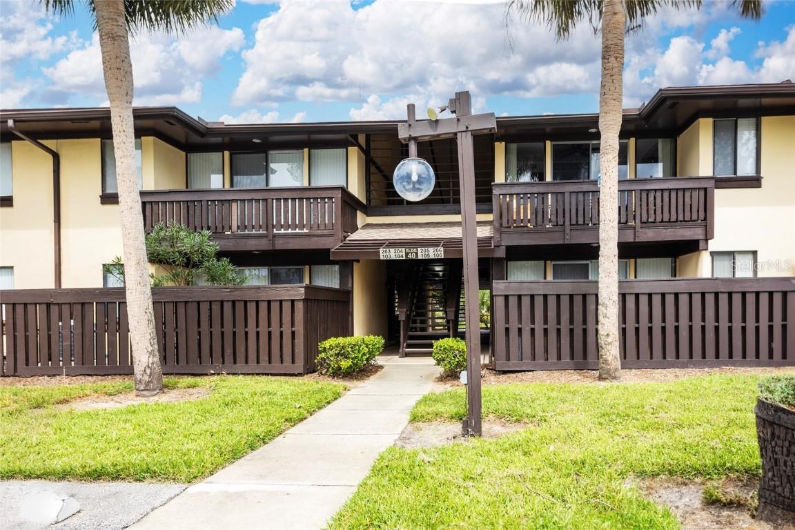 40 Club House Dr. #104, Palm Coast, FL 32137