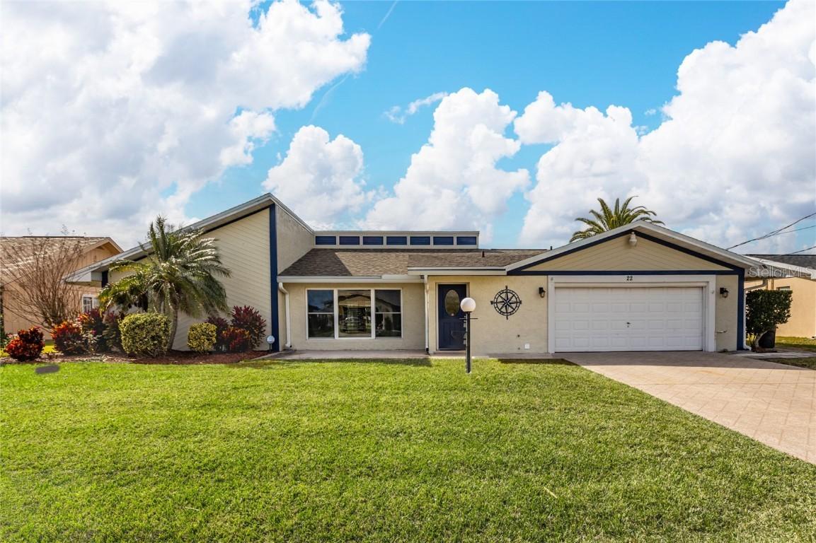 22 Clinton Ct., Palm Coast, FL 32137