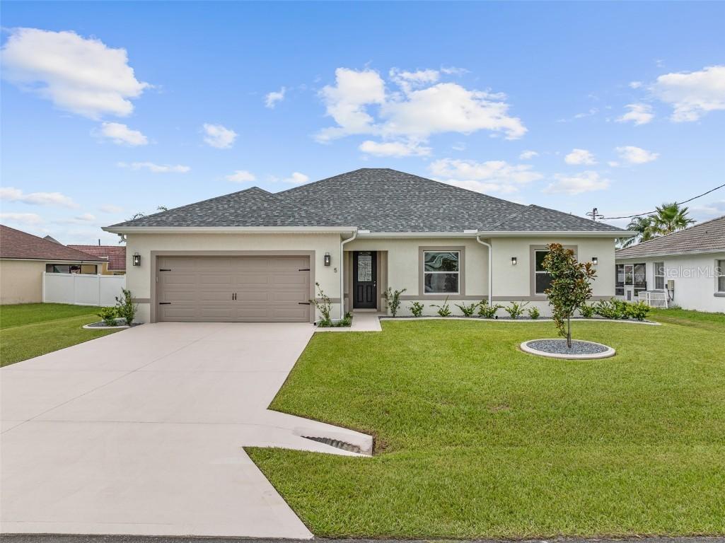 5 Fifer Ln., Palm Coast, FL 32137