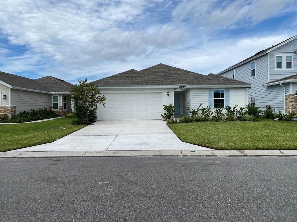 33 Camellia St., Palm Coast, FL 32137