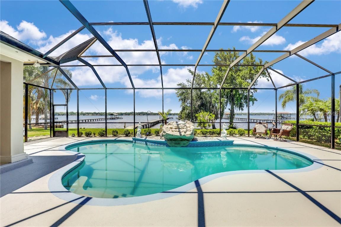 2221 N Lakeshore Dr., Fleming Island, FL 32003