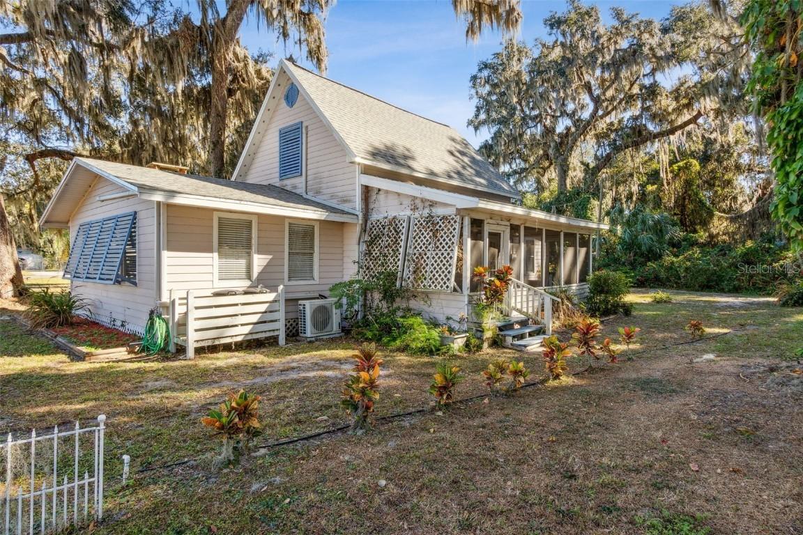 [Address Hidden by Seller], East Palatka, FL 32131