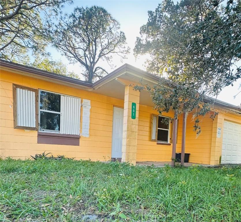 601 Calhoun St., South Daytona, FL 32119
