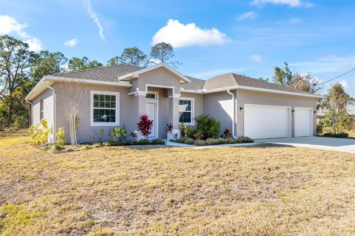 63 Whispering Pine Dr., Palm Coast, FL 32164