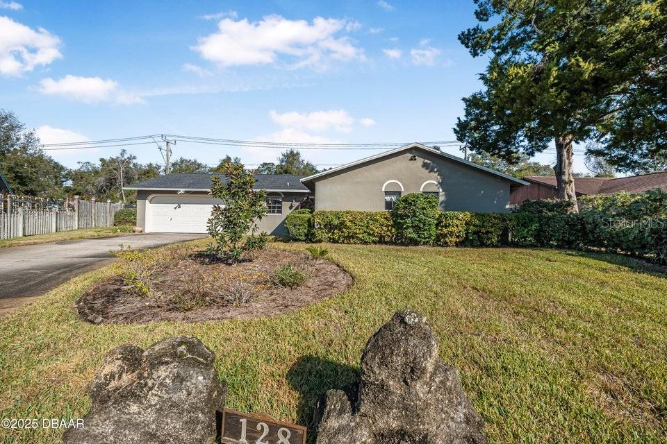 128 Pinion Cir., Ormond Beach, FL 32174