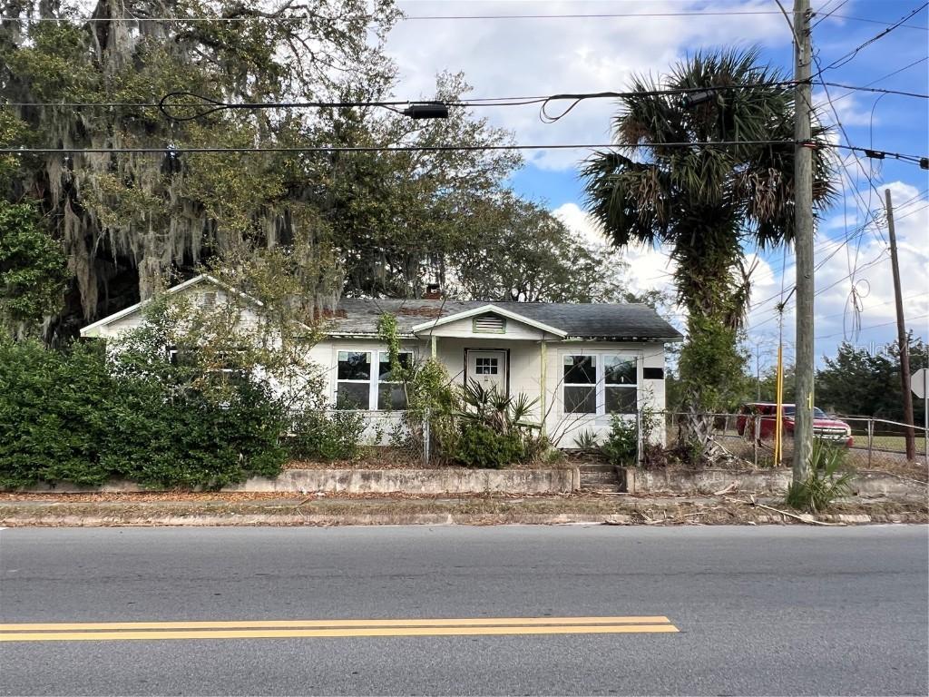 921 Husson Ave., Palatka, FL 32177