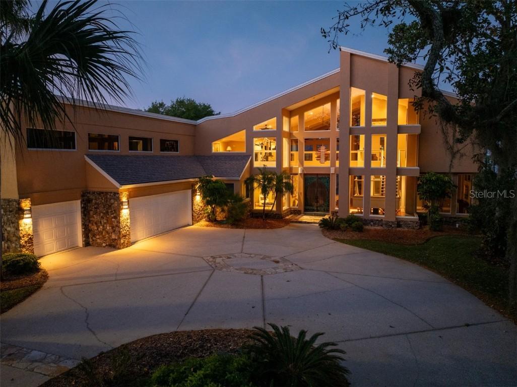 1405 Oak Forest Dr., Ormond Beach, FL 32174