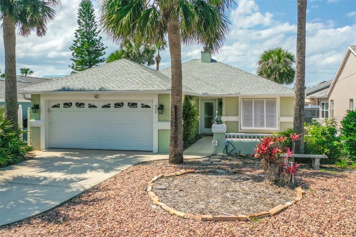 312 N 6th St., Flagler Beach, FL 32136