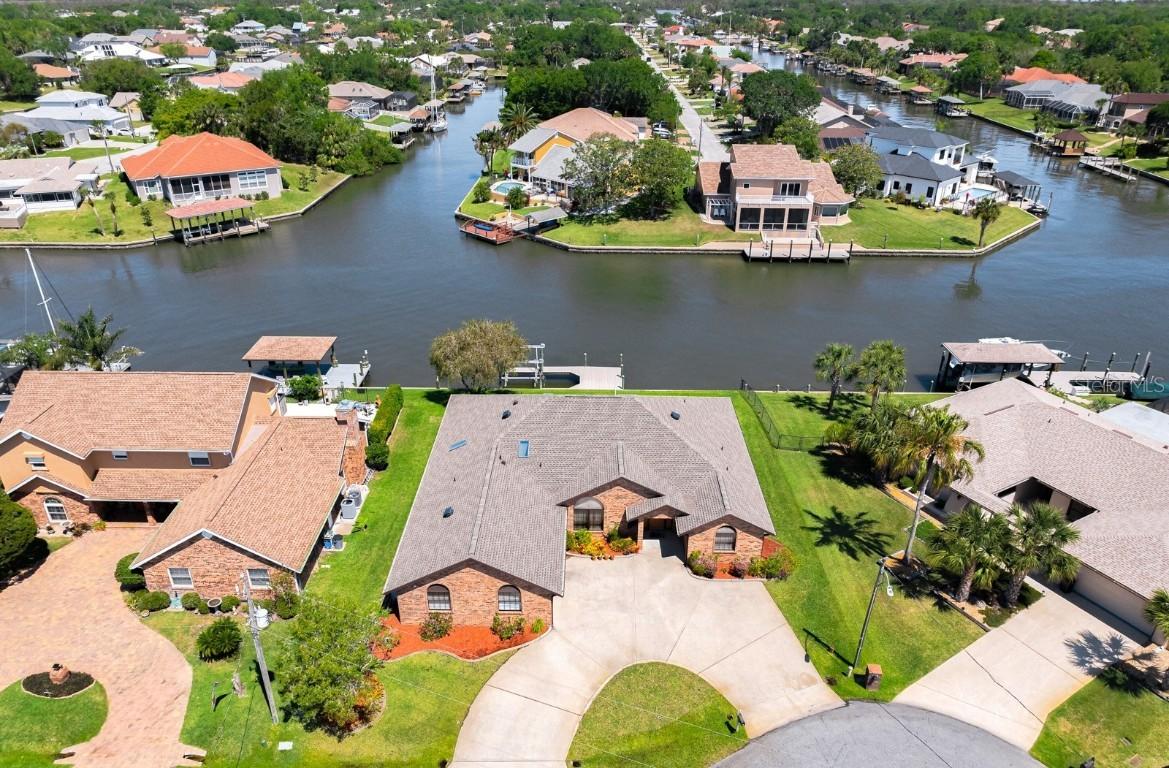 53 Cottonwood Ct., Palm Coast, FL 32137