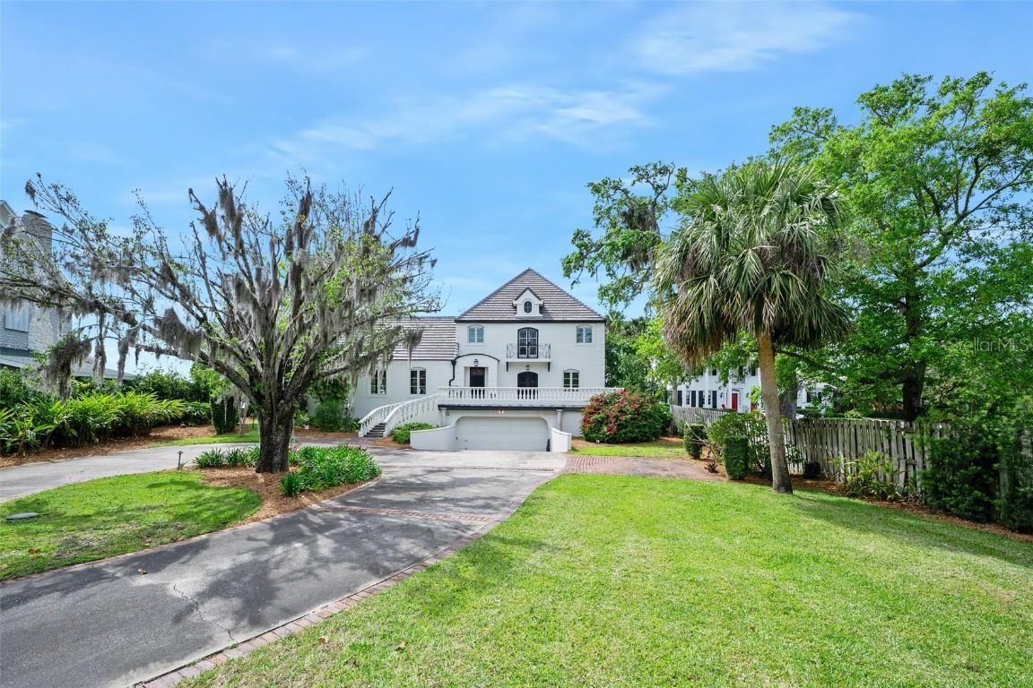 1616 S Peninsula Dr., Daytona Beach, FL 32118