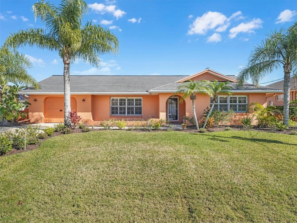 40 Clarendon Ct., Palm Coast, FL 32137