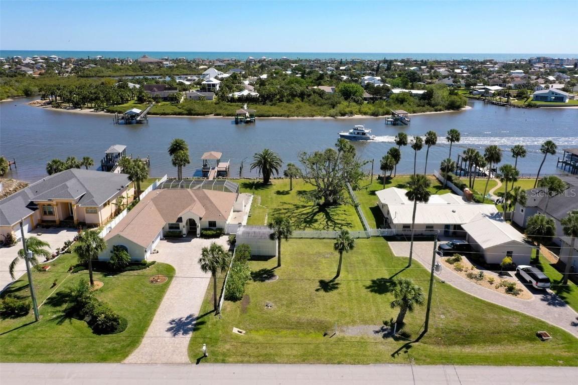460 Lambert Ave., Flagler Beach, FL 32136