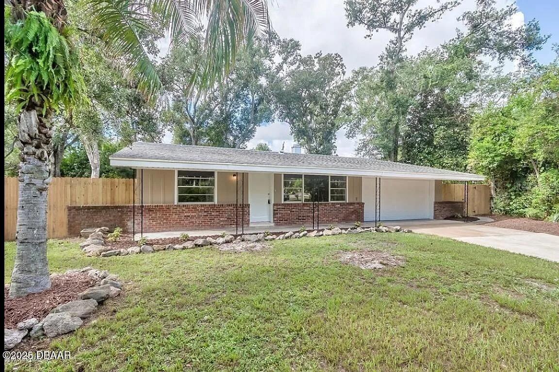 922 Parkwood Dr., Ormond Beach, FL 32174